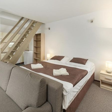 Hotel Na Stare Poste Jilemnice Eksteriør billede