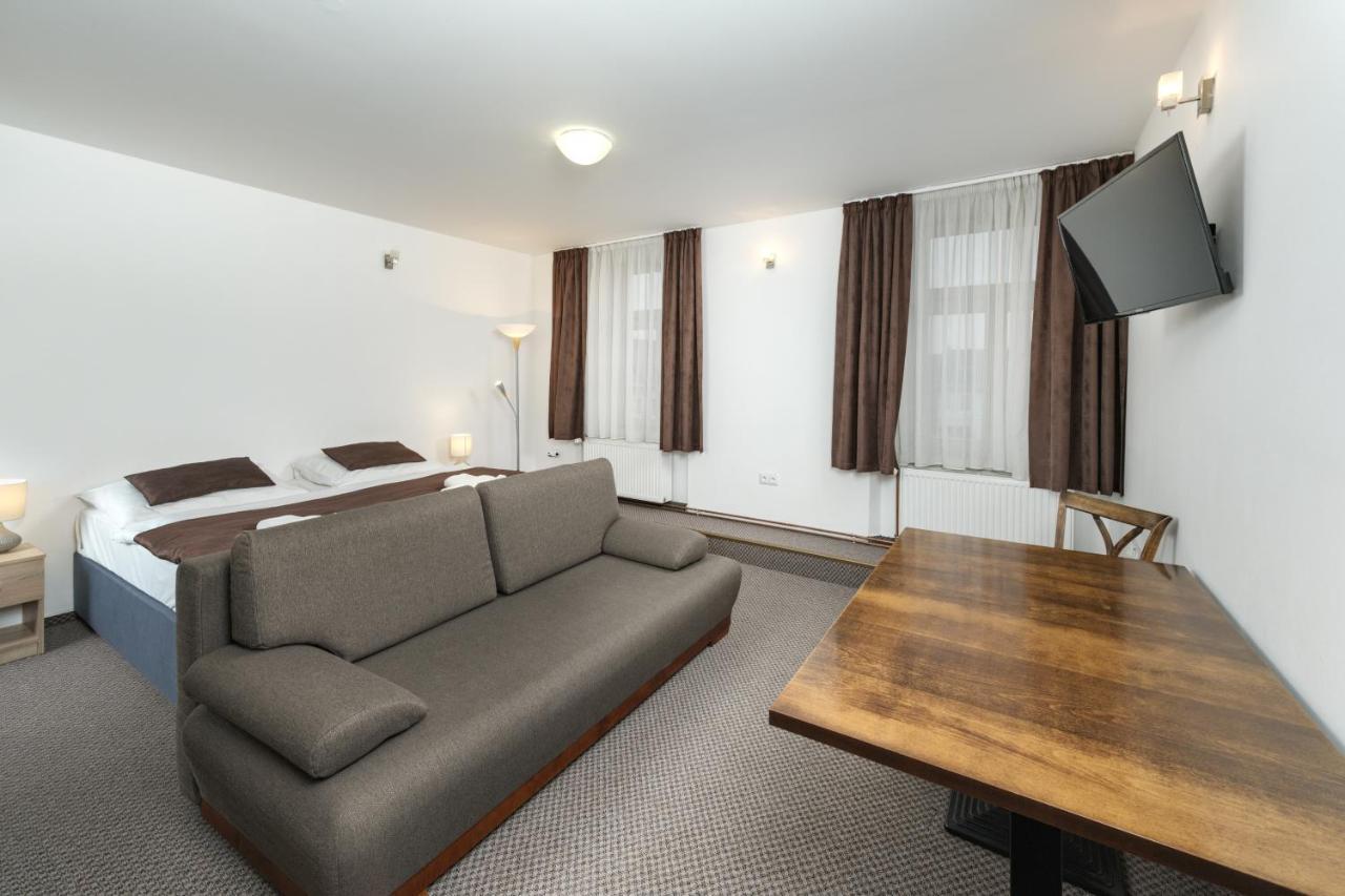 Hotel Na Stare Poste Jilemnice Eksteriør billede