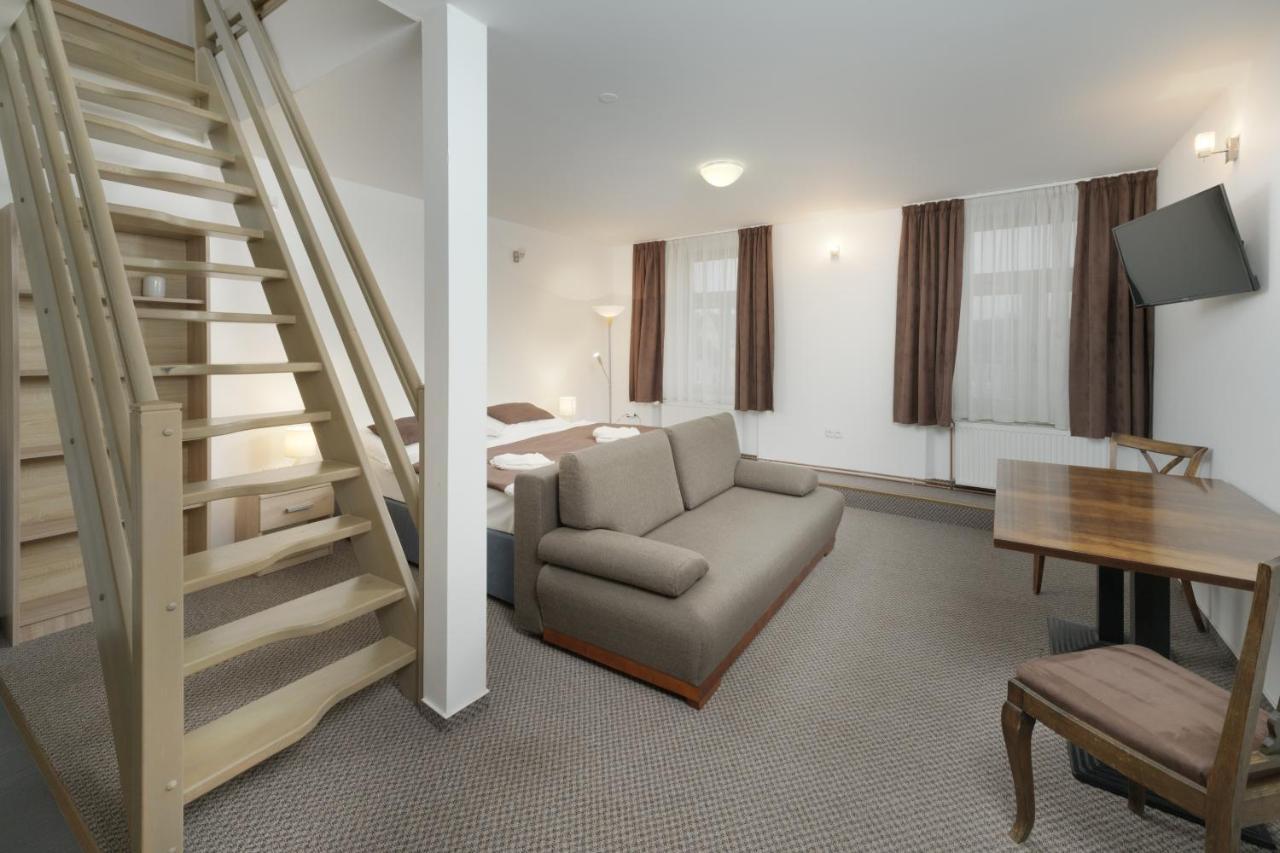 Hotel Na Stare Poste Jilemnice Eksteriør billede